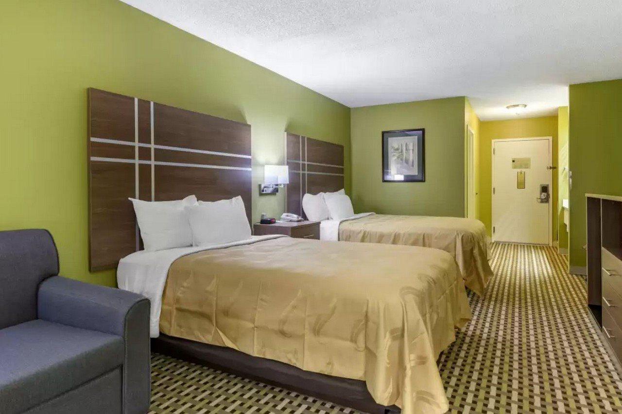 Quality Inn Брунсуик Екстериор снимка